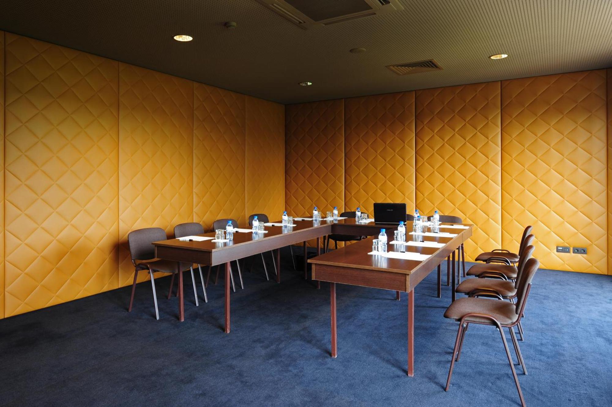 Hotel De Guimaraes Business & Spa Eksteriør bilde